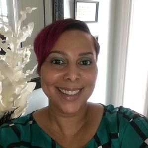 Meet your Posher, Monique